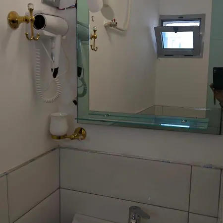 Kastriotet-hotel 4*