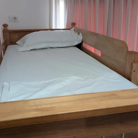 Kastriotet-hotel Apartahotel 4*