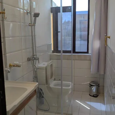 Apart Otel Kastriotet-hotel